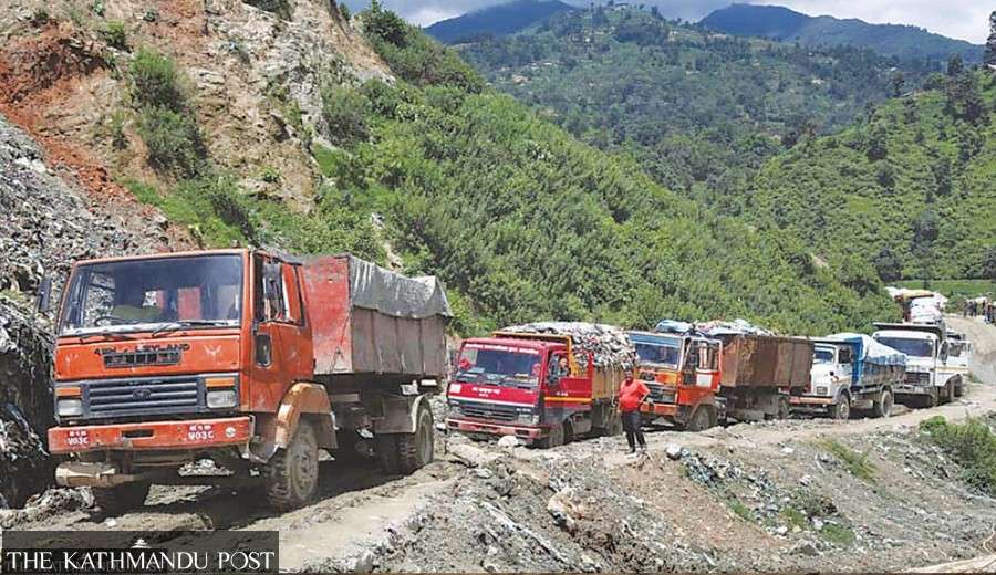  Locals in Nuwakot and Dhading stop garbage trucks over ‘broken promises’